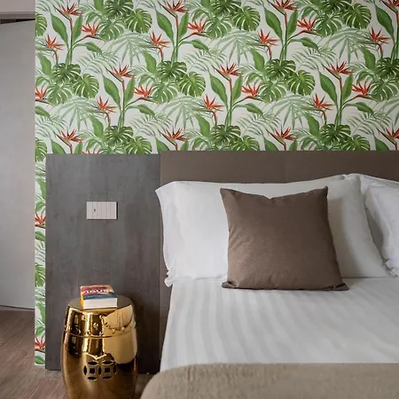 Hotel Lux Sh غابيتّشي ماري