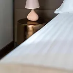 Hotel Lux Sh מלון 3*